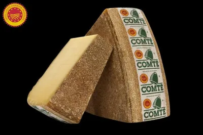 Connue pour ses traditions culinaires et ses vignobles, cette r&eacute;gion de l�est comprend des villes comme Beaune, Montb&eacute;liard et Lons-le-Saunier. Elle est travers&eacute;e par le Doubs. Une sp&eacute;cialit&eacute; typique est le comt&eacute;, fromage affin&eacute; en cave.Quelle est cette r&eacute;gion ?