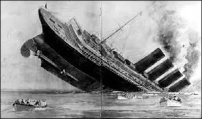 Le 7 mai 1915, dans l'Atlantique, un sous-marin allemand torpille ce paquebot anglais, causant la mort de pr&egrave;s de 1200 passagers et membres d'&eacute;quipage : il s'agit du ...