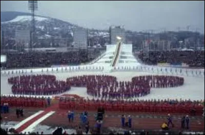 Dans quelle ville les Jeux olympiques d'hiver 1984 se sont-ils d&eacute;roul&eacute;s ?