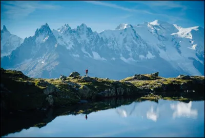 Quelle montagne embl&eacute;matique se trouve en G&eacute;orgie ?