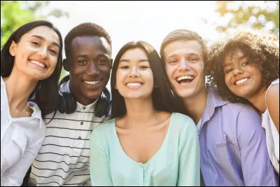 Tu commences &agrave; devenir ado (ou bien revois-toi quand tu &eacute;tais en train de vivre cette p&eacute;riode). Tu penses &agrave; toi enfant... quelle pens&eacute;e te traverse l'esprit ?