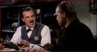 Rio (Marlon Brando), r&eacute;cemment &eacute;vad&eacute; de prison, retrouve son ancien complice, Dad Longworth (Karl Malden), qui l'a abandonn&eacute; apr&egrave;s un braquage cinq ans auparavant. Dans l'entrefaite, Longworth est devenu un notable d'une ville dont il est aussi le sh&eacute;rif. Comment se nomme ce western ?