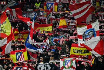 L�Atl&eacute;tico de Madrid joue traditionnellement avec un maillot rouge et blanc ray&eacute;. Son surnom vient d�une comparaison avec les anciens matelas espagnols qui poss&eacute;daient les m&ecirc;mes couleurs. Comment appelle-t-on ce club madril&egrave;ne ?