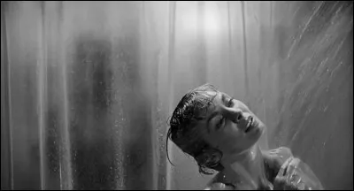 Quel compositeur est c&eacute;l&egrave;bre pour les musiques angoissantes des films de Alfred Hitchcock, notamment Psychose ?