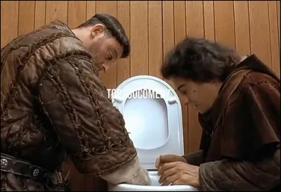Dans quel film nos comp&egrave;res confondent-ils les WC avec un lavabo ?