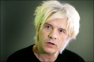 ''Nicola Sirkis'' est l'unique chanteur de quel groupe ?