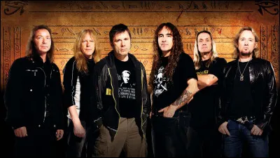 Quel est ce groupe de heavy metal britannique, dont l'un des single s'intitule ''Virus'' ?