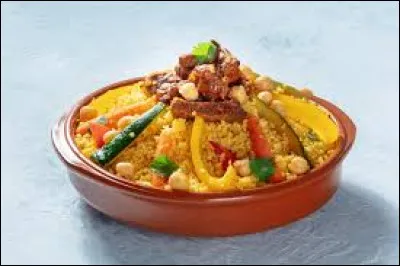 Avec quelle viande, le couscous est-il traditionnellement pr&eacute;par&eacute; ?