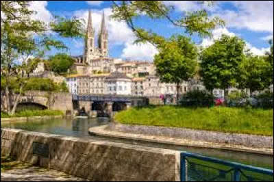 O&ugrave; la ville fran&ccedil;aise de Niort se situe-t-elle ?