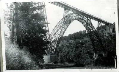 Ce 27 mai est inaugur&eacute; le viaduc ferroviaire de Garabit alors le &laquo; plus haut viaduc du monde &agrave; 122 m&egrave;tres au-dessus de la rivi&egrave;re : c'&eacute;tait en ...