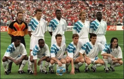 Ce 26 mai, l'Olympique de Marseille remporte sur le score de 1 &agrave; 0 face au Milan AC la finale de la Ligue des champions ; c'est la premi&egrave;re fois qu'un club fran&ccedil;ais remporte cette comp&eacute;tition : c'&eacute;tait en ...