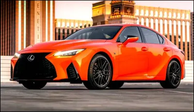 La marque de prestige Lexus n'a pas &eacute;t&eacute; plus dou&eacute;e en nommant son navire amiral. Quel est ce mod&egrave;le ?