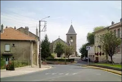 Nous sommes en Lorraine, &agrave; Jeandelaincourt. Village de l'aire d'attraction Nanc&eacute;enne, au pied du mont Saint-Jean, il se situe dans le d&eacute;partement ...