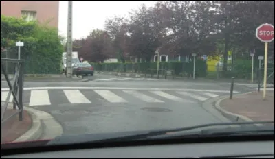 Pour tourner &agrave; gauche, je me place :