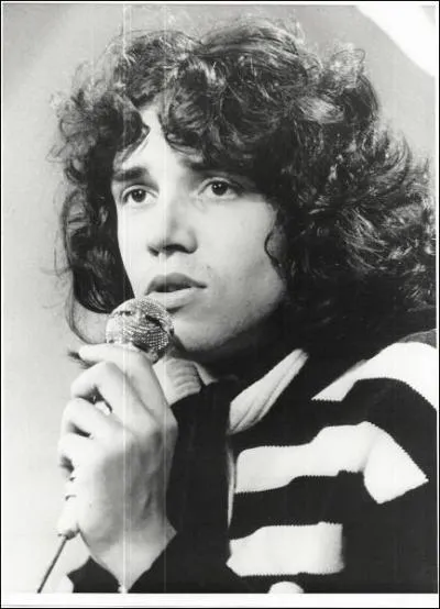 Il nous demande de 'Laisser entre le soleil' ou sinon 'La cavalerie' ? c'est ... . .