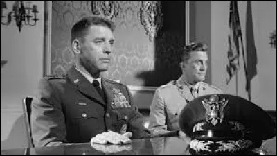 "Sept jours en mai", avec Burt Lancaster, Kirk Douglas, Fredric March et Ava Gardner, est un film de ...