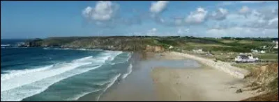 Quel est ce site, longue plage de sable situ&eacute;e &agrave; l'extr&eacute;mit&eacute; du cap Sizun, entre les falaises de la pointe du Raz et la pointe du Van ?