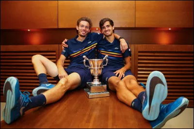 Quels sont ces deux joueurs fran&ccedil;ais qui ont remport&eacute; deux fois l'&eacute;preuve du double messieurs de Roland Garros en 2018 et 2022 ?