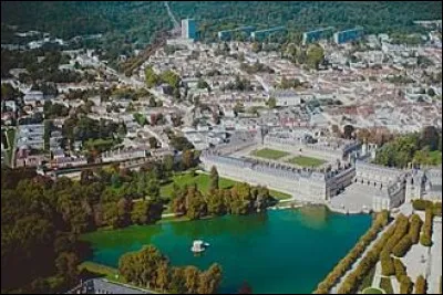 Quelle ville se situe dans la Seine-et-Marne ?