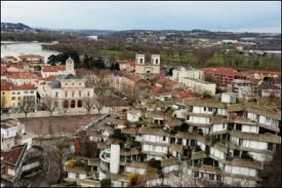 Quelle ville se situe dans le Rh&ocirc;ne ?