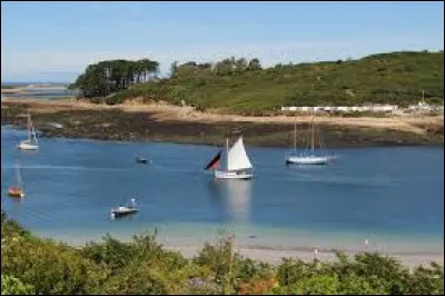 Dans quel d&eacute;partement se situe la c&ocirc;te des Abers, qui tient son nom des rias ou estuaires qui entaillent la c&ocirc;te ?