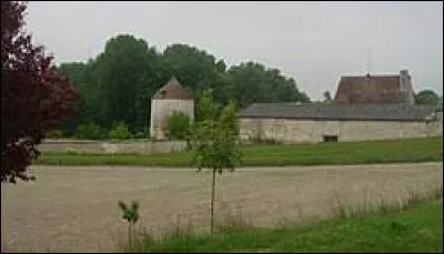 Je vous emm&egrave;ne maintenant &agrave; l'ancien ch&acirc;teau de Bouy-sur-Orvin. Petit village de 57 habitants, dans l'arrondissement de Nogent-sur-Seine, il se situe dans le d&eacute;partement ...