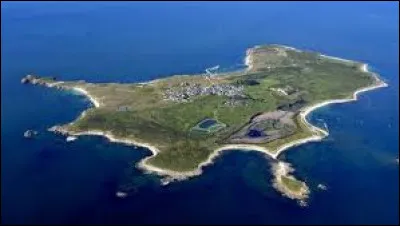 A quel d&eacute;partement appartiennent les &icirc;les de Houat et d'Ho&euml;dic (en photo) ?