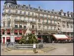 Encore une place de la Comdie... A quelle ville appartient-elle ?