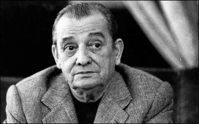 Qui est cet &eacute;crivain/ cin&eacute;aste auteur de cette citation : '' Si vous voulez aller sur la mer, sans aucun risque de chavirer, alors, n'achetez pas un bateau : achetez une &icirc;le !'' ?