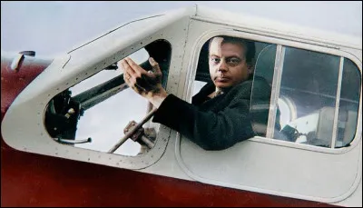 Saint-Exup&eacute;ry est un pilote et un grand &eacute;crivain. Quel est son premier roman ?