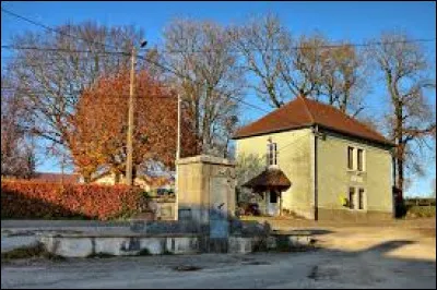 Petit village Doubien de 37 habitants, Longevelle-l&egrave;s-Russey se situe en r&eacute;gion ...