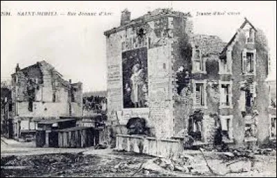 La ville de Saint-Mihiel a &eacute;t&eacute; au coeur de nombreux combats de la premi&egrave;re guerre mondiale et notamment de la bataille qui a vu le premier grand engagement des troupes am&eacute;ricaines, les 12 et 13 septembre 1918 : o&ugrave; se trouve Saint-Mihiel ?