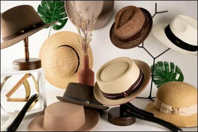 Comment surnomme-t-on les chapeaux ?