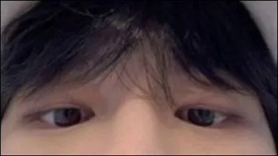 &Agrave; qui sont ces yeux ?