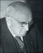 Quel est cet crivain franaisn en 1868 auteur, entre autres, du 'Soulier de Satin' ?