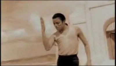 En quelle anne est sortie 'In the Closet' ?