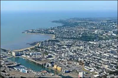 Saint-Nazaire est un port de ...