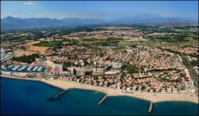 Saint-Cyprien est une station baln&eacute;aire de ...