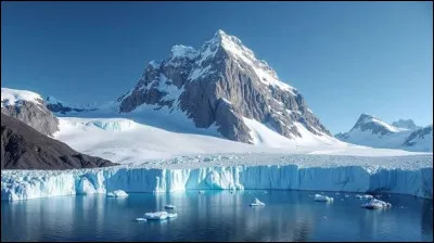 Quelle image montre la forme de l'Antarctique ?