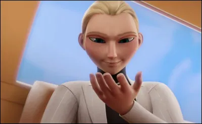 Quel est le premier pr&eacute;nom compos&eacute; qu'attribue Chlo&eacute; &agrave; ses assistants ?