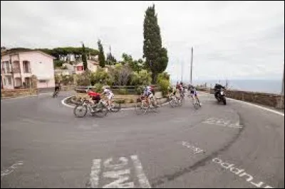 Quelle course cycliste italienne est appel&eacute;e la "Primavera" ?