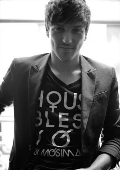 Dans Quelle chanson y a-t-il 'Bravo Lola a y est je t'aime' ?