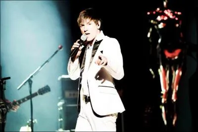 Qui a chant avec quentin 'Quand on a que l'amour' a l'Olympia ?