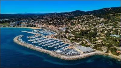 Le Lavandou est une station baln&eacute;aire de ...