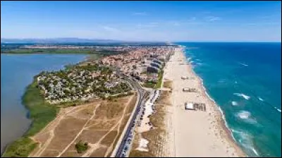 Canet est une station baln&eacute;aire de ...