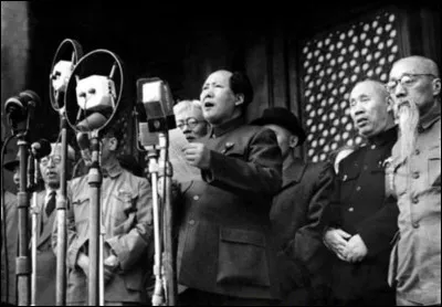 Suite &agrave; quel &eacute;v&egrave;nement est proclam&eacute;e la R&eacute;publique populaire de Chine ?