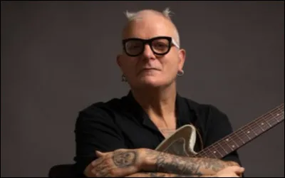Qui est ce chanteur dont l'un des titres est ''Orgueil orgueil'' ?