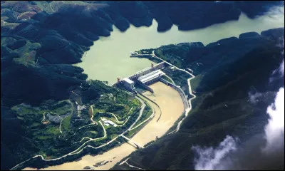 Quel pays est travers&eacute; par le fleuve M&eacute;kong ?