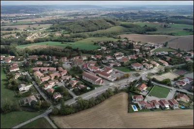 Appartenant &agrave; l'agglom&eacute;ration de Vienne, dans quel d&eacute;partement la ville de Jardin se trouve-t-elle ?