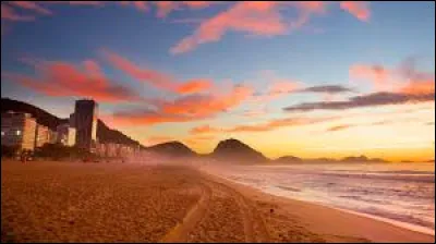 G&eacute;ographie - O&ugrave; se trouve la plage de Copacabana ?